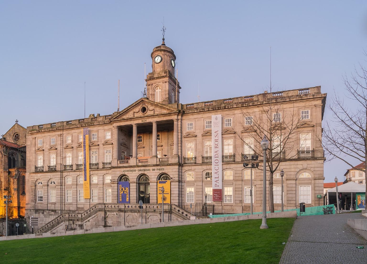 Palácio da Bolsa, a stunning neoclassical building located in Porto