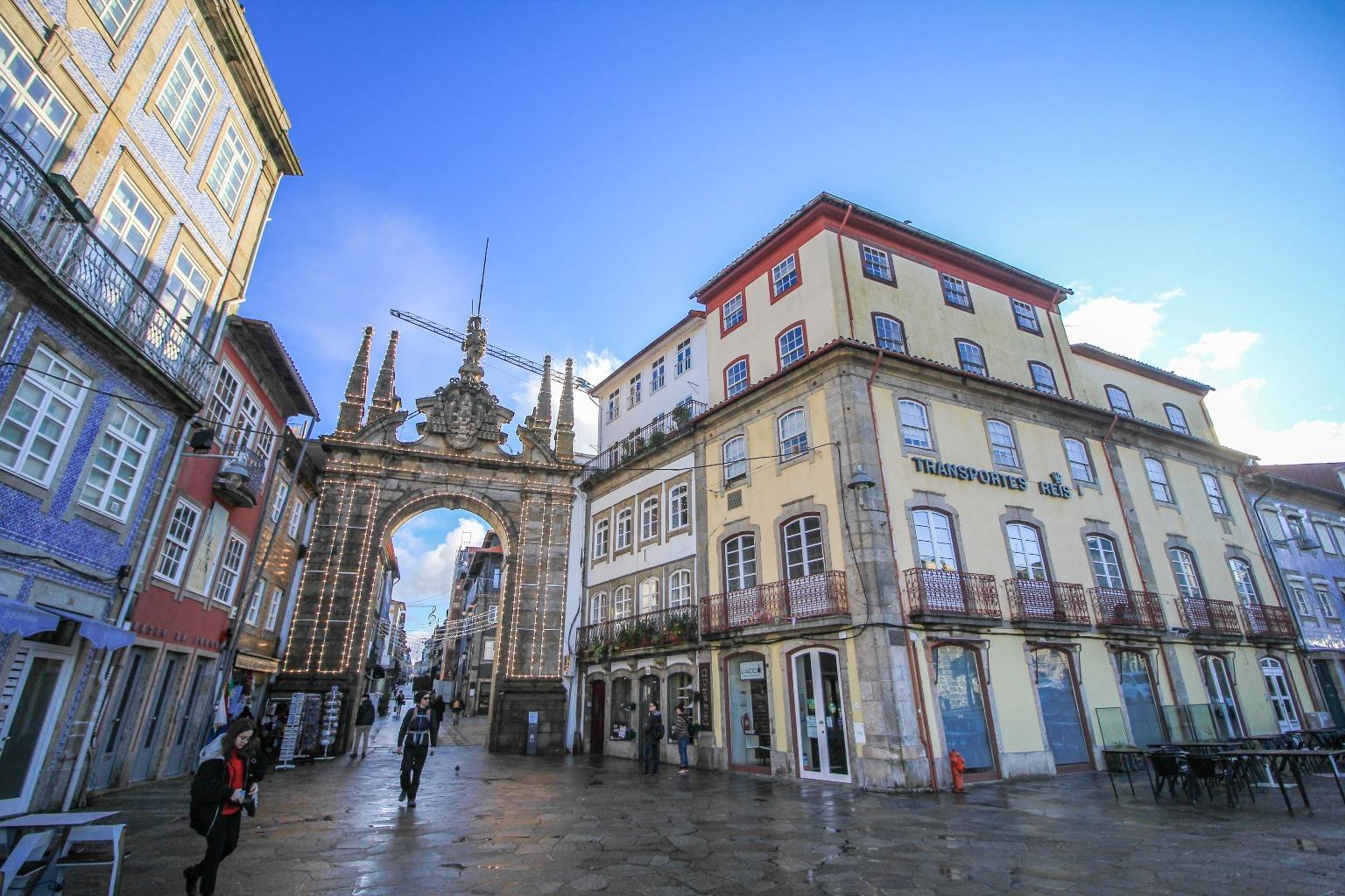 Arco da Porta Nova. Entrée du centre-ville de Braga. 