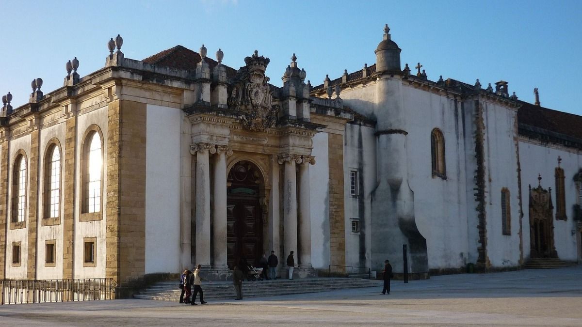 Biblioteca Joanina, the magnificent library at the University of Coimbra on our Private Aveiro and Coimbra Tour | Cooltour Oporto