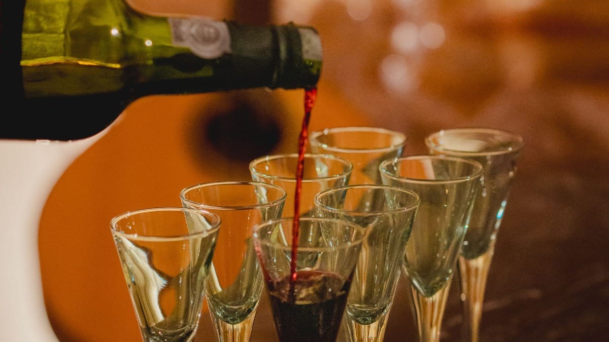 7SmE lisbon fado concerts history and wine