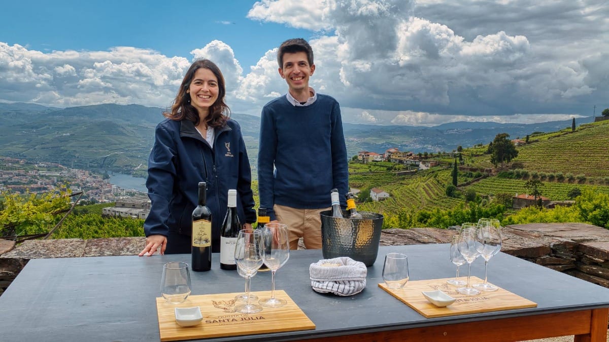 Take in spectacular vineyard views while discovering the wines of Quinta de Santa JĆŗlia