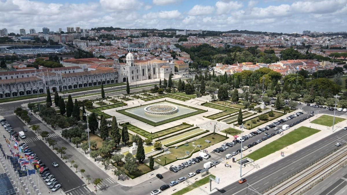 9eIz belem gardens and monuments guided tour