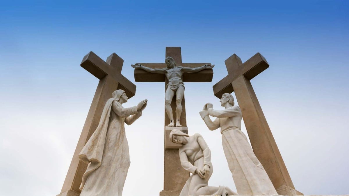 AMIR fatima private walking tour calvary crosses chapel