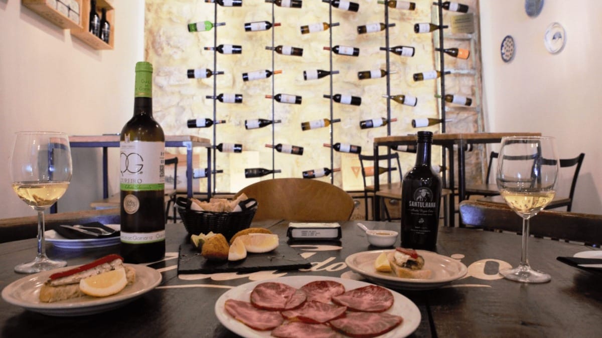 CMv4 taste best traditional food lisbon tour