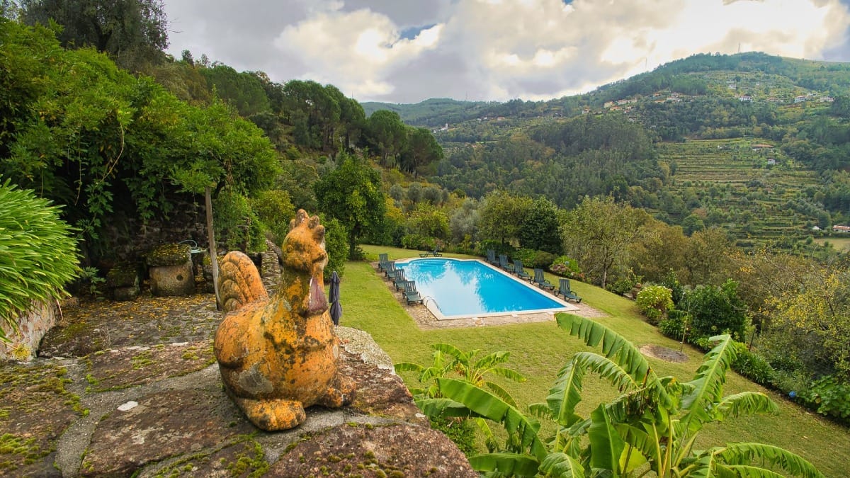 Zona de Lazer numa das Quintas e Vistas deslumbrantes ao redor| Cooltour Oporto