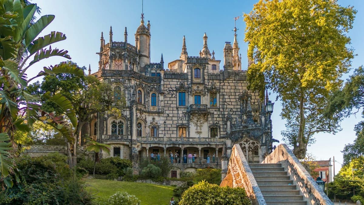 Sintra Self-Drive Electric Car Tour: Regaleira & Monserrate Palace