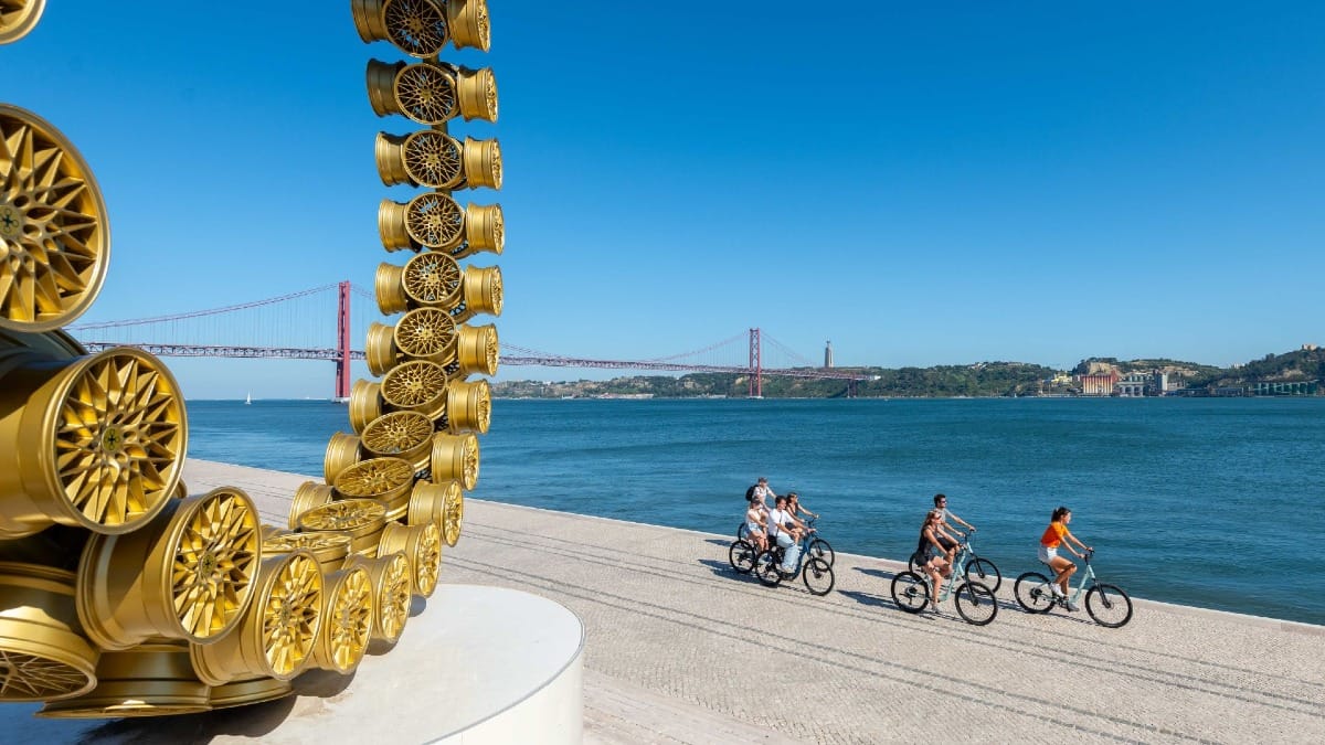 KBD5 lisbon bike tour small group experience riverfront