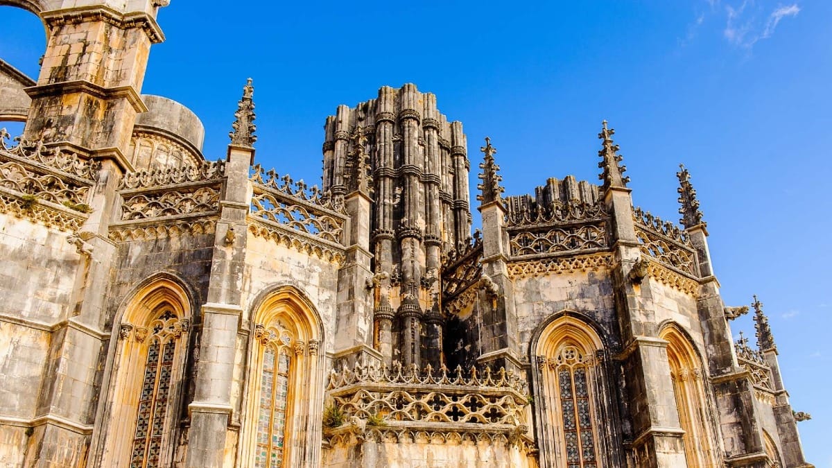 USUA batalha monastery unfinished chapel detail