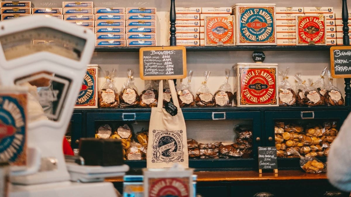 Découvrez des produits authentiques de Madère et des spécialités artisanales lors de votre visite gastronomique