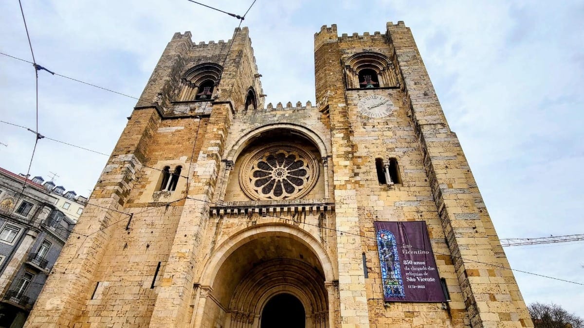 XWpr private walking tour lisbon se cathedral