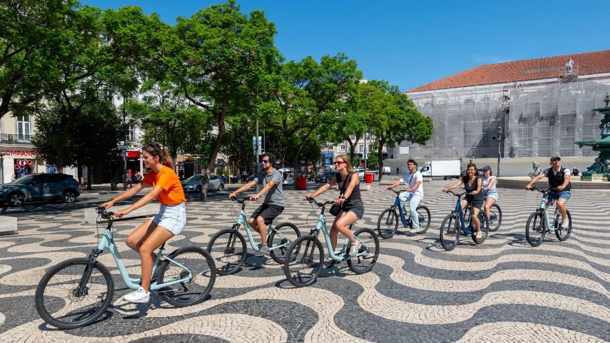 Z4xd lisbon bike tour rossio