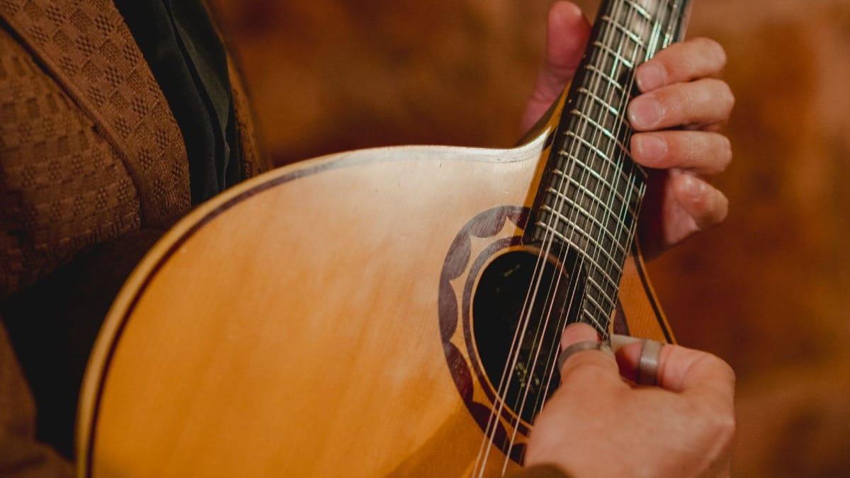 bnCH traditional portuguese guitar lisbon fado show