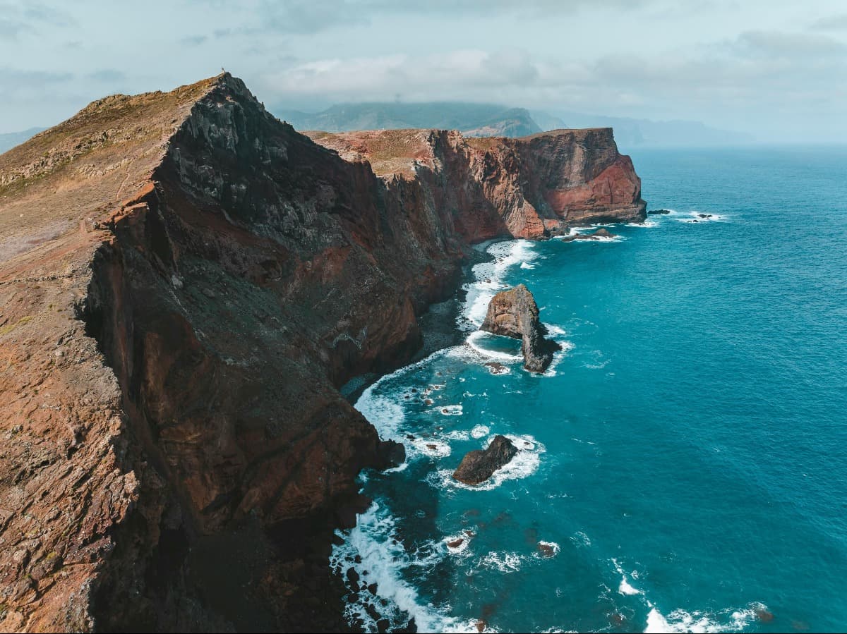dYTq madeira cliffs