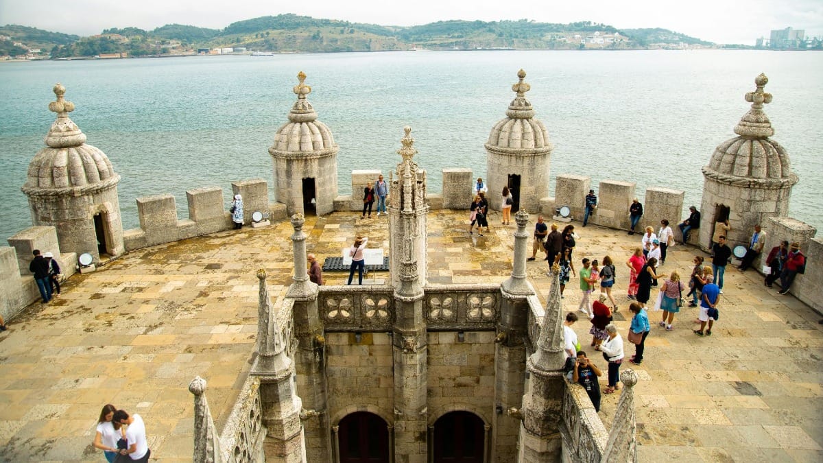gM4h torre de belem visit viewpoint lisbon