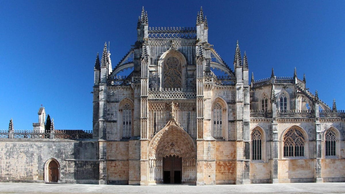 jEDF batalha monastery facade panorama