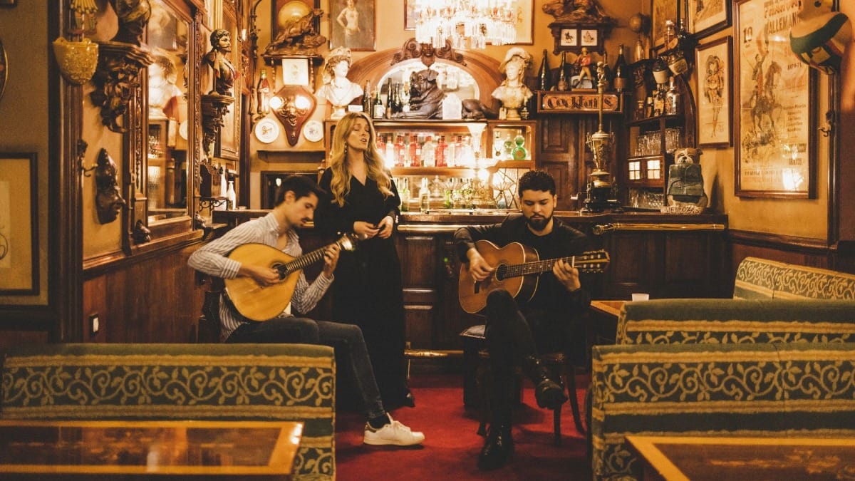 k6SM pavilhao chines traditional fado atmosphere