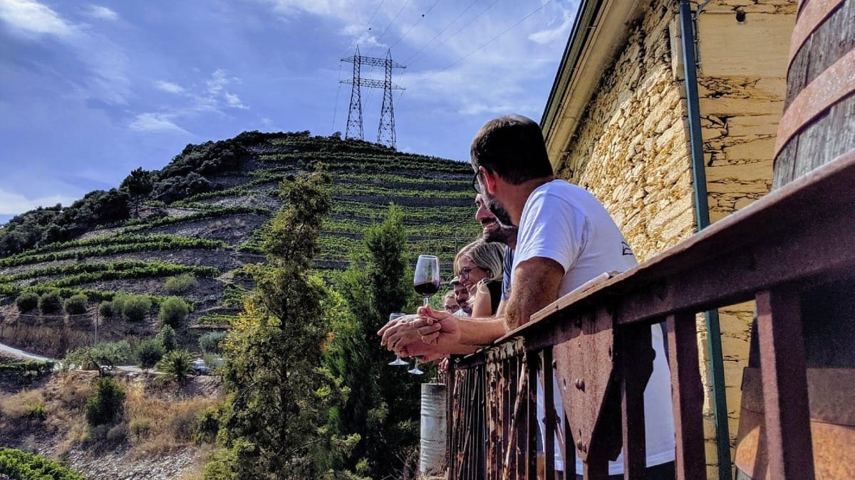 lJaI douro local family lunch winery tour
