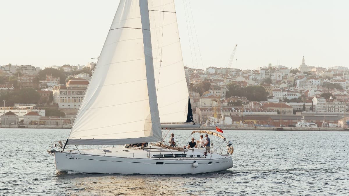 Private Lisbon Sailing Tour with Drinks & Appetizers