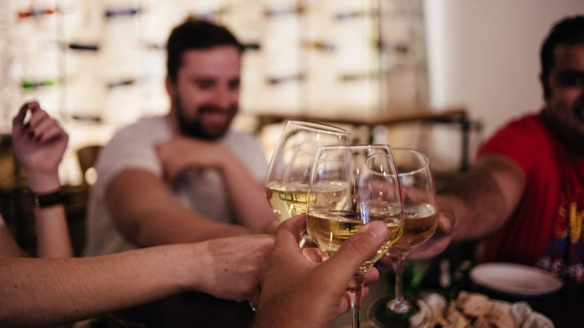 mkQb food tour lisbon small group experience