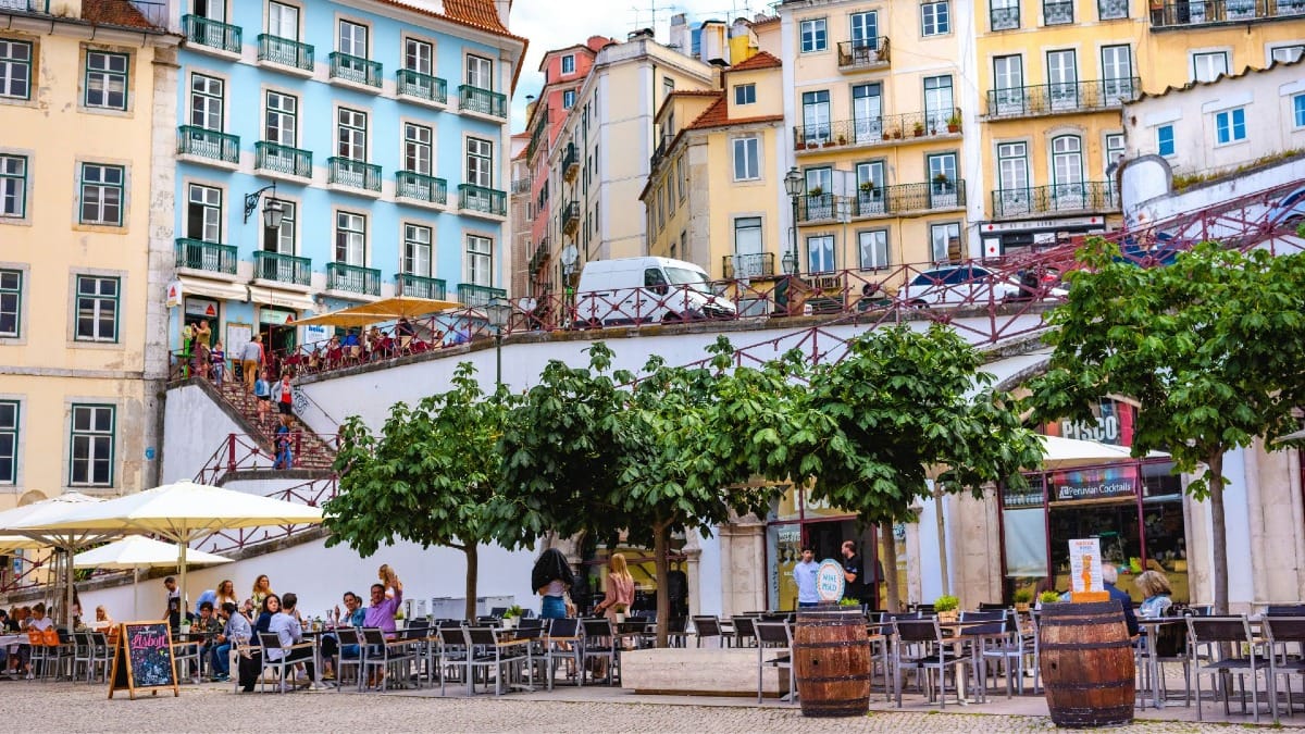 nzkI private walking tour downtown lisbon