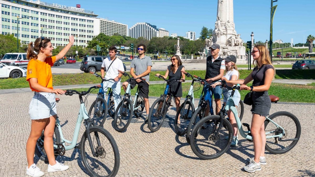 oXHN lisbon bike tour city centre downtown riverfront