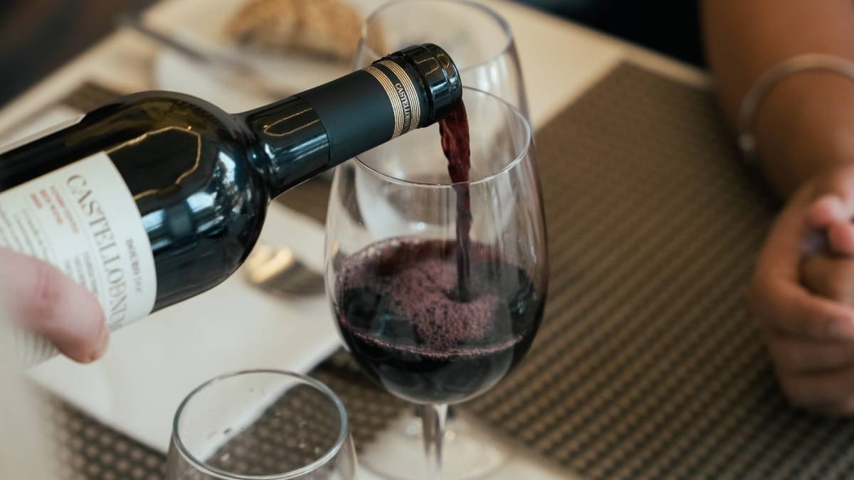 Cada plato se marida con vinos portugueses cuidadosamente seleccionados