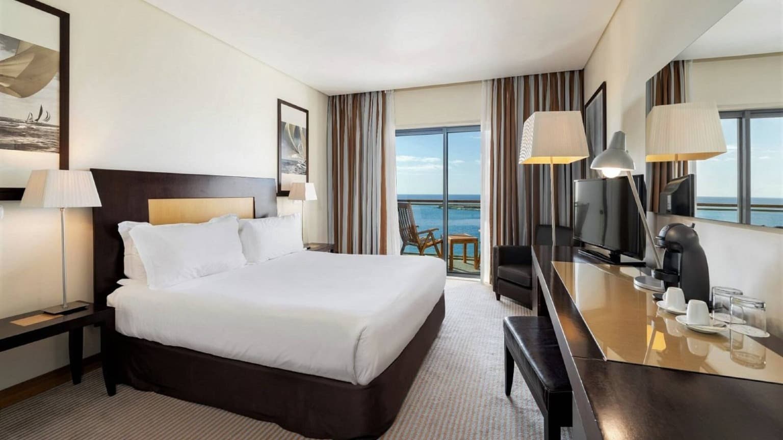 Photo de Hotel Marina Atlântico, hébergement durable dans Ponta Delgada, Île de São Miguel (Açores)
