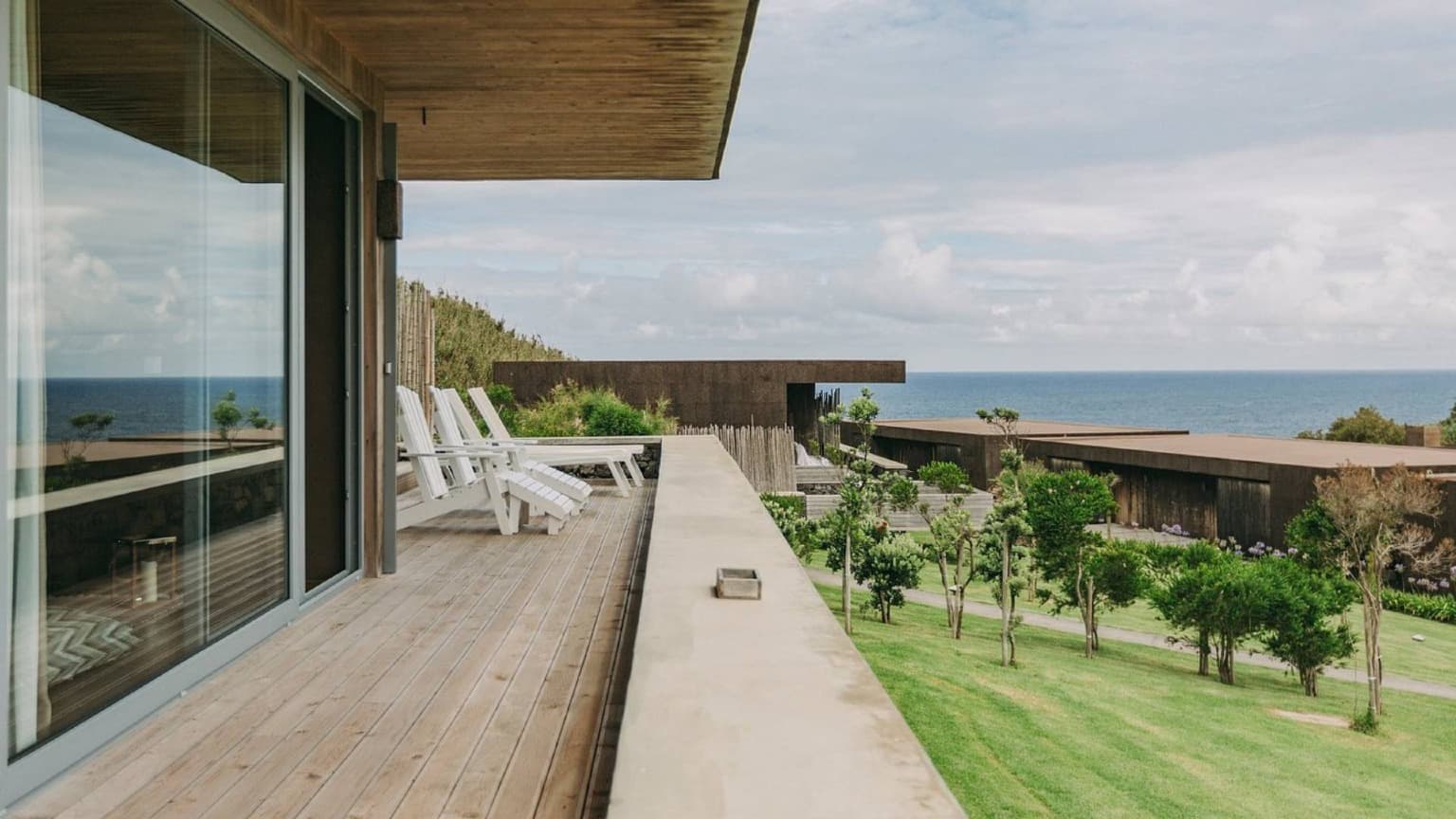 Foto de Santa Bárbara Eco-Beach Resort, alojamiento sostenible en Ribeira Grande, Isla de São Miguel (Azores)