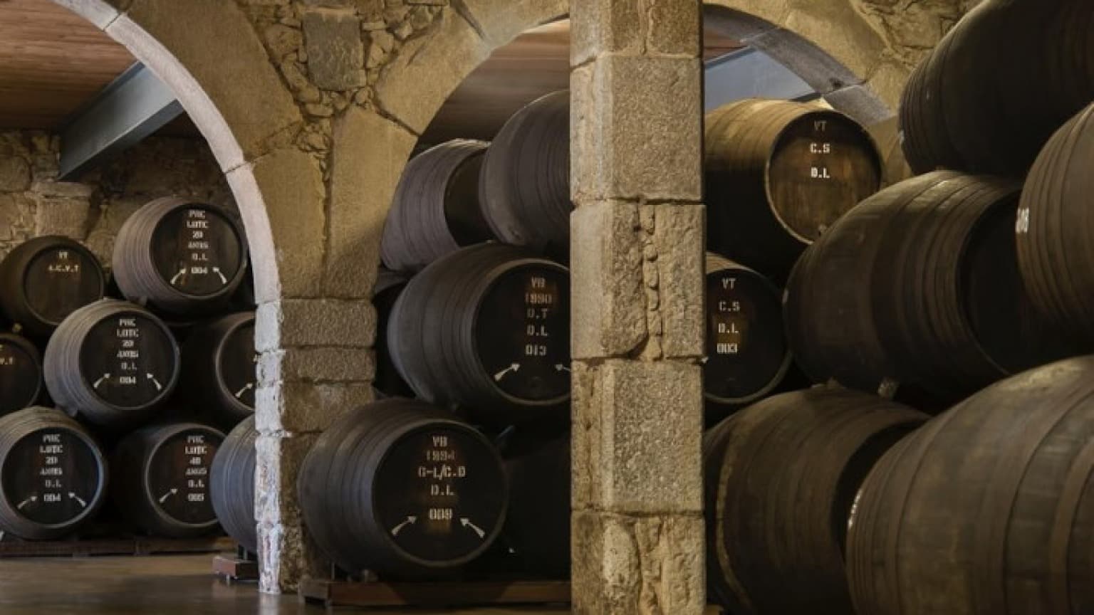 La cave à vin de Porto de Vasconcellos (Facebook)