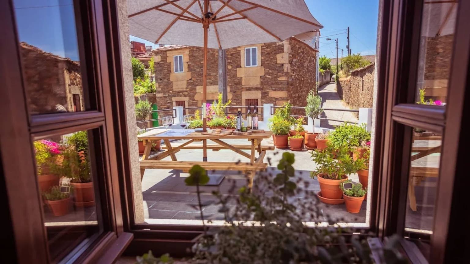 Photo of Morphosis Boutique Home, a sustainable stay in Douro Valley - Celeirós do Douro