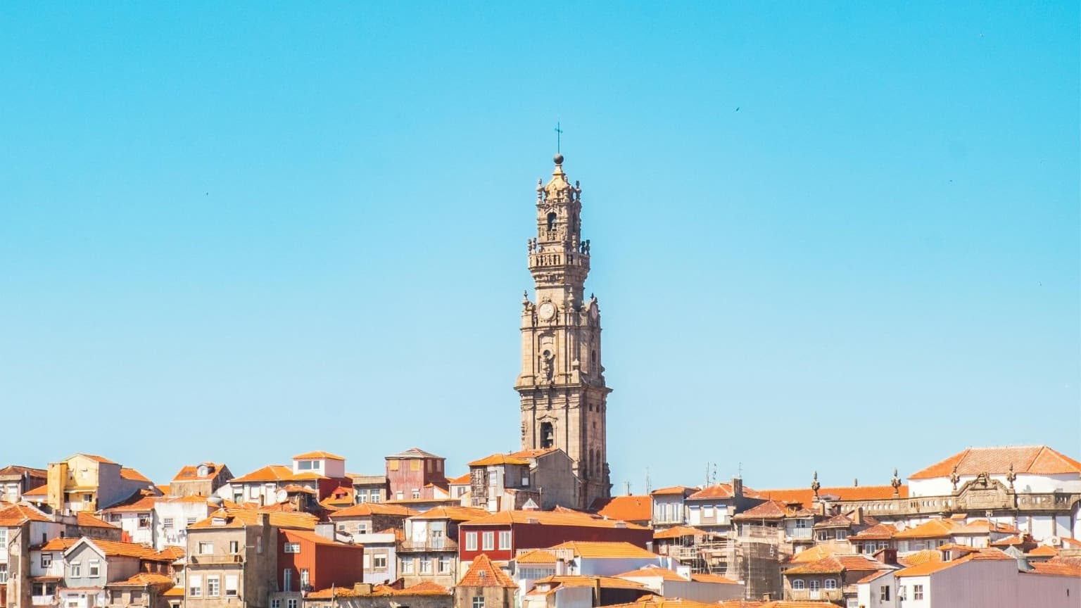 Imagem da icónica Torre dos Clérigos