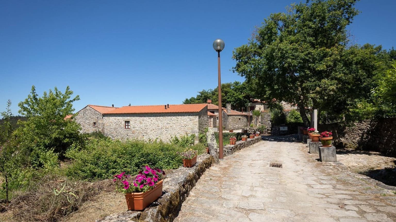 Photo of Traços d’Outrora, a sustainable stay in Vale de Cambra, Aveiro (Western Center)
