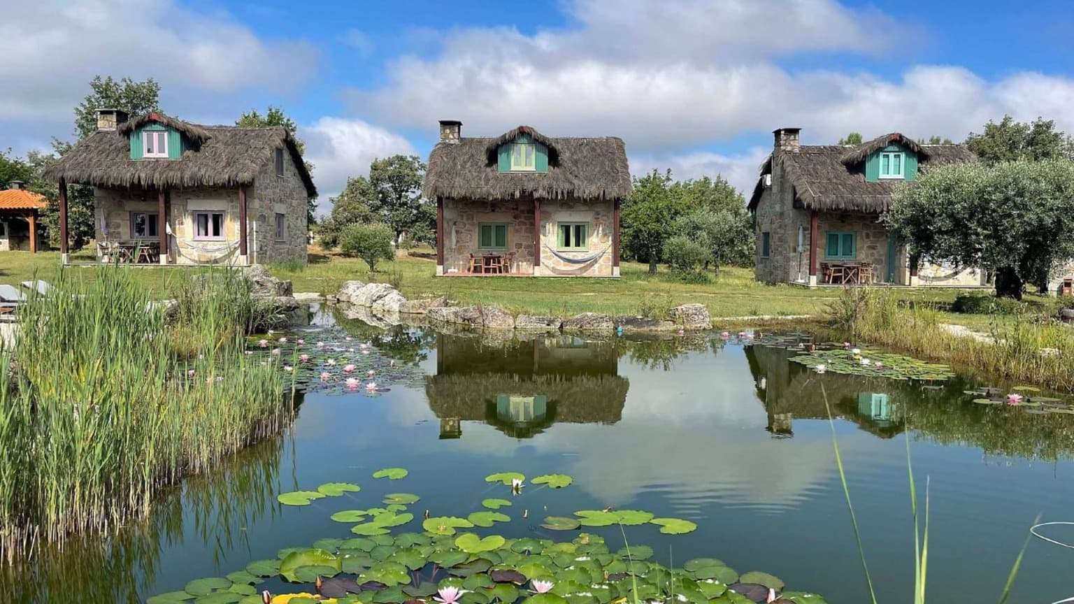 Foto de Chão do Rio, alojamento sustentável em Travancinha, Seia (Centro de Portugal Central)