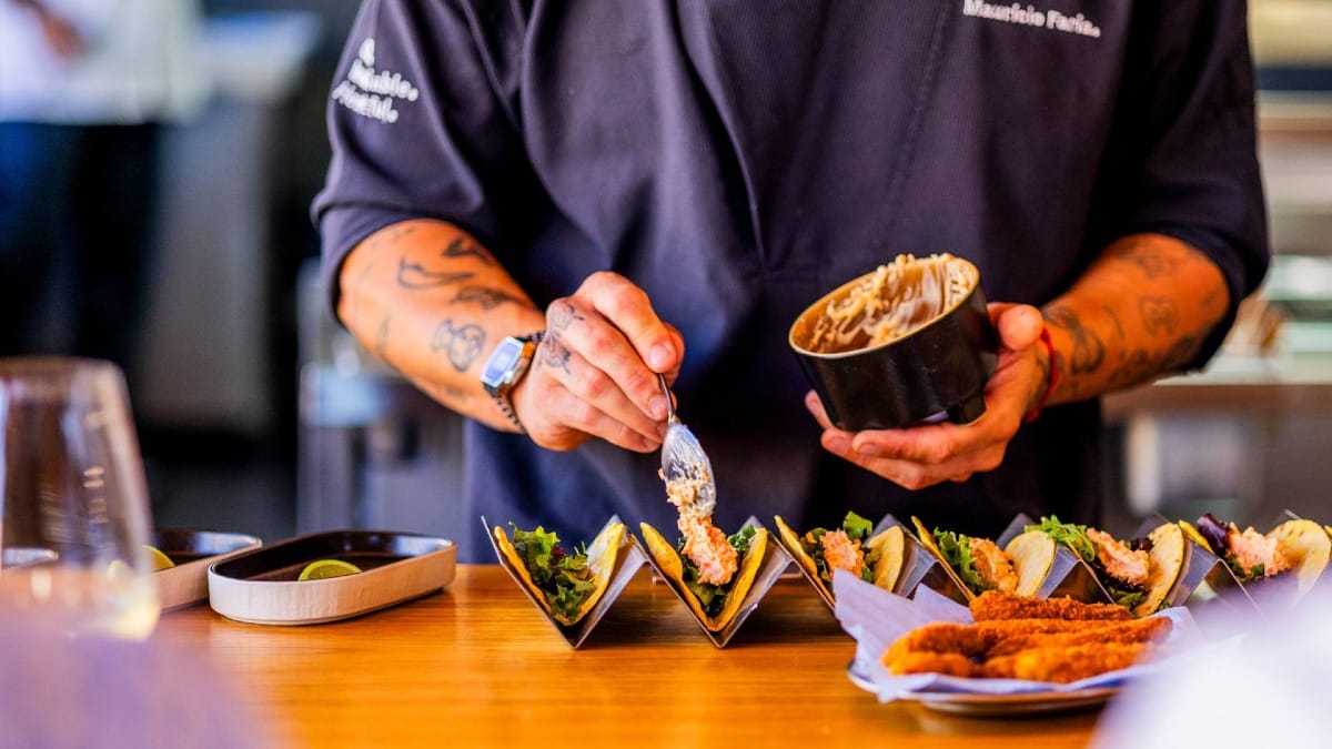 Desde la preparación hasta la presentación, experimenta el arte de la cocina madeirense