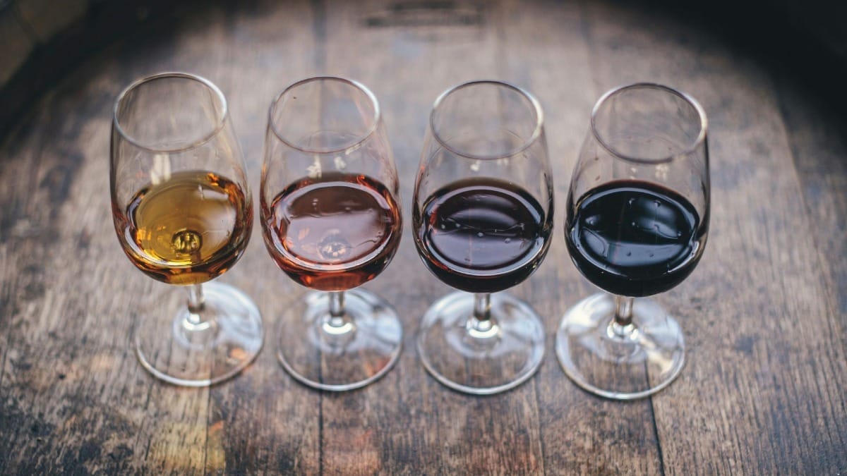 Principales catégories de vin de Porto, du blanc au fauve, lors d'une dégustation de vin et de la visite d'une cave à vin de Porto dans le cadre de notre visite privée de la ville de Porto | Cooltour Oporto