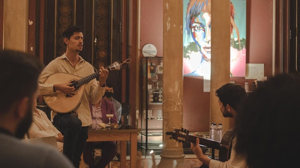 v7Ea traditional portuguese guitar lisbon live fado show