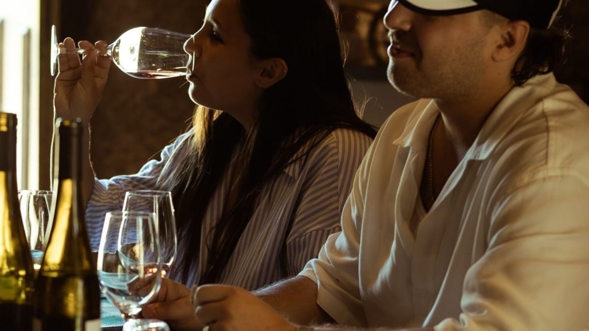 Vinho Verde wine tasting at one of the estates | Cooltour Oporto