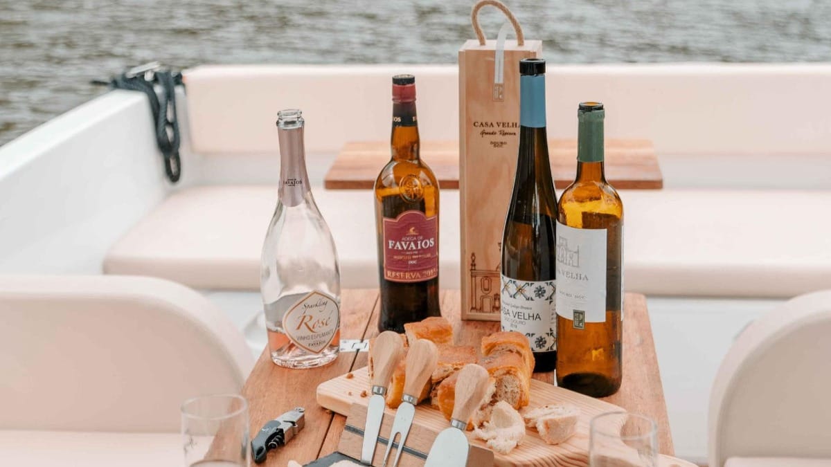 wD7s wine tasting river cruise douro valley