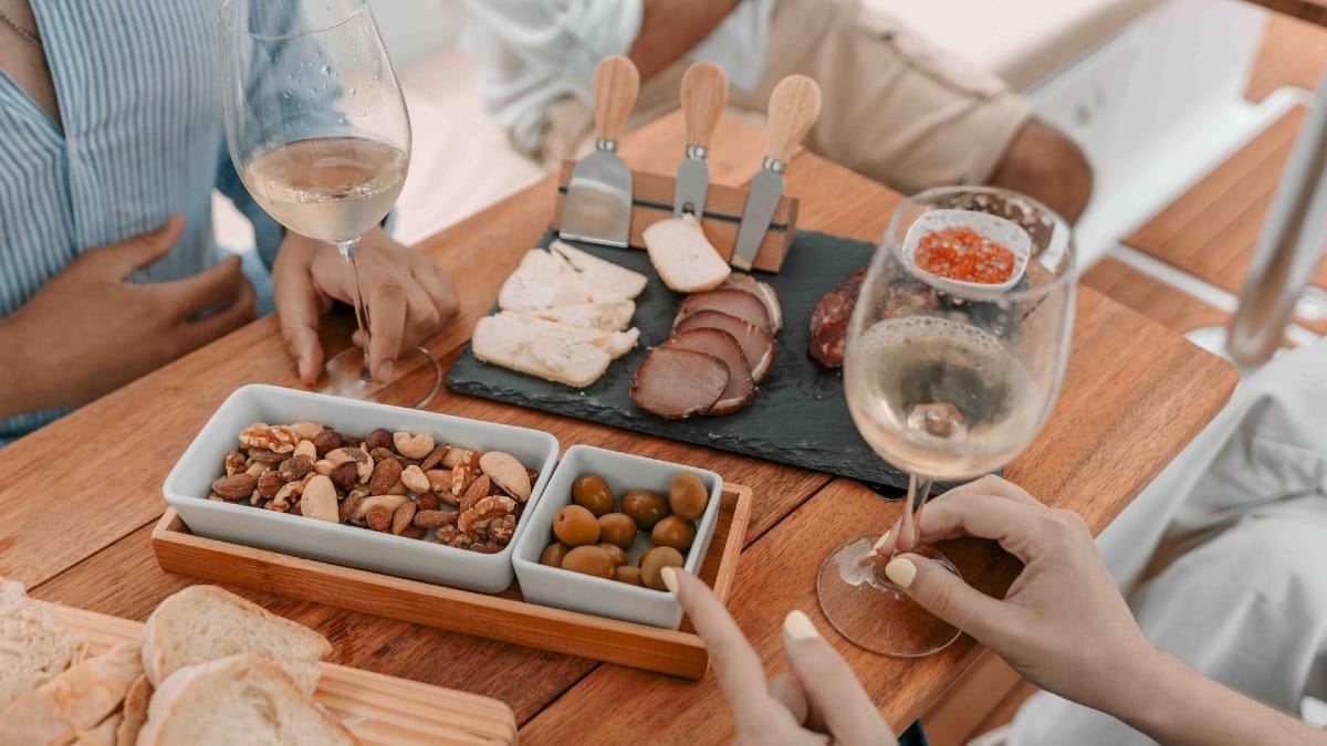 yDq2 douro valley food and wine boat tour