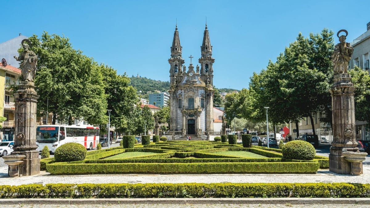 Beautiful gardens and historical churches, explored during a guided Braga and Guimarães Tour with Cooltour Oporto